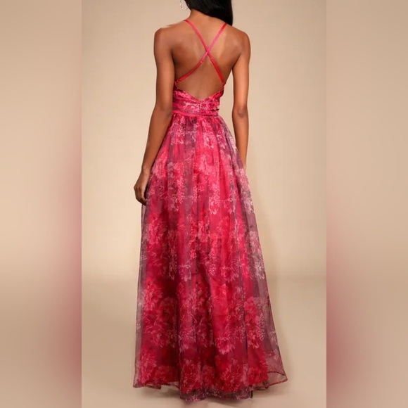 Magenta Floral Print Organza Maxi Dress - Picture 2 of 8
